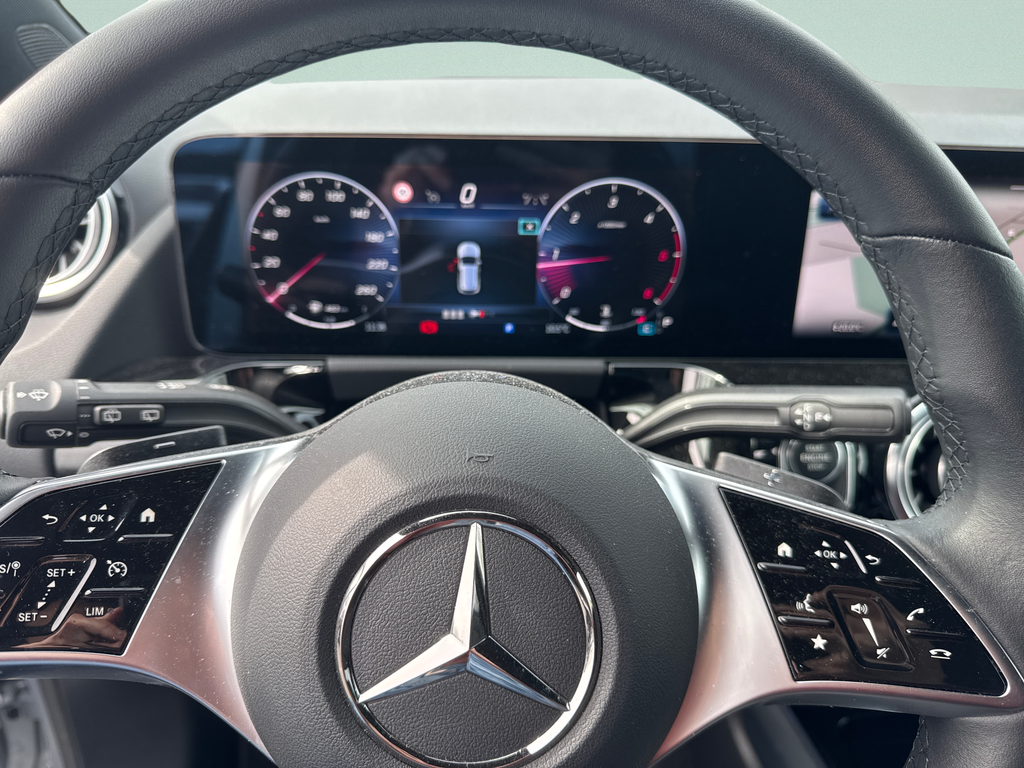 Mercedes-Benz GLA 200 PROGRESSIVE 200d 4MATIC (foto 9)