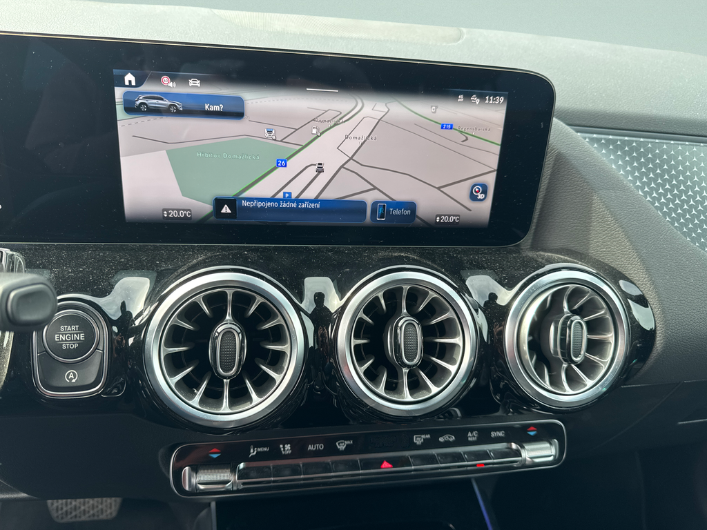 Mercedes-Benz GLA 200 PROGRESSIVE 200d 4MATIC (foto 14)