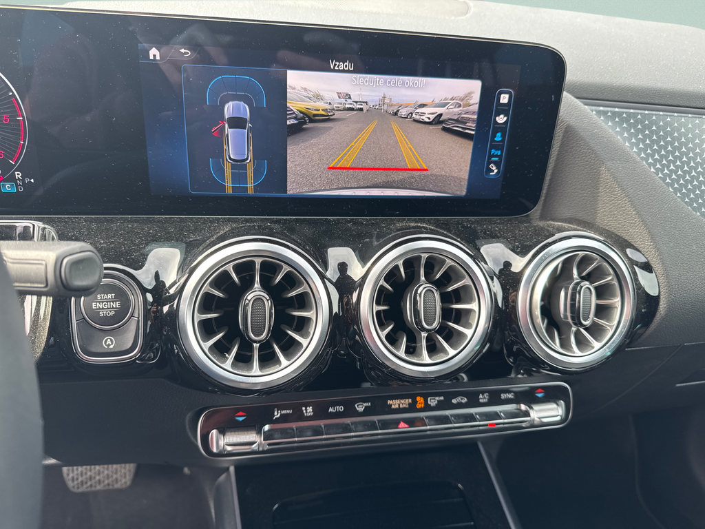 Mercedes-Benz GLA 200 PROGRESSIVE 200d 4MATIC (foto 15)