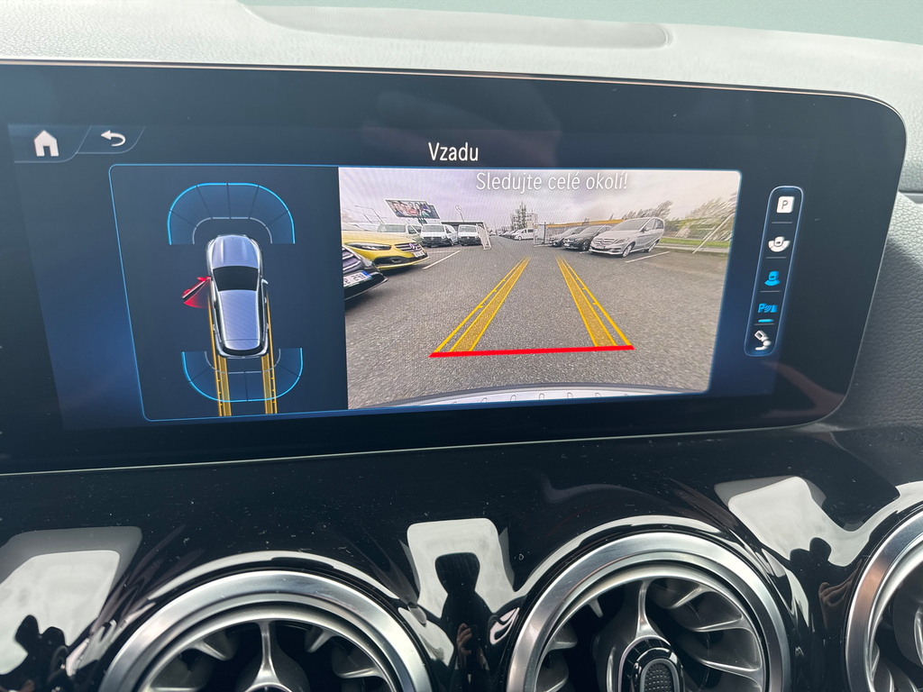 Mercedes-Benz GLA 200 PROGRESSIVE 200d (foto 15)