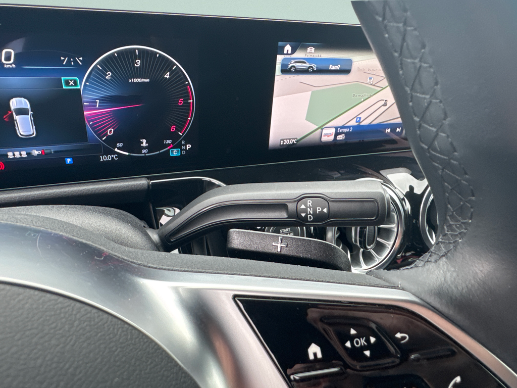 Mercedes-Benz GLA 200 PROGRESSIVE 200d (foto 17)