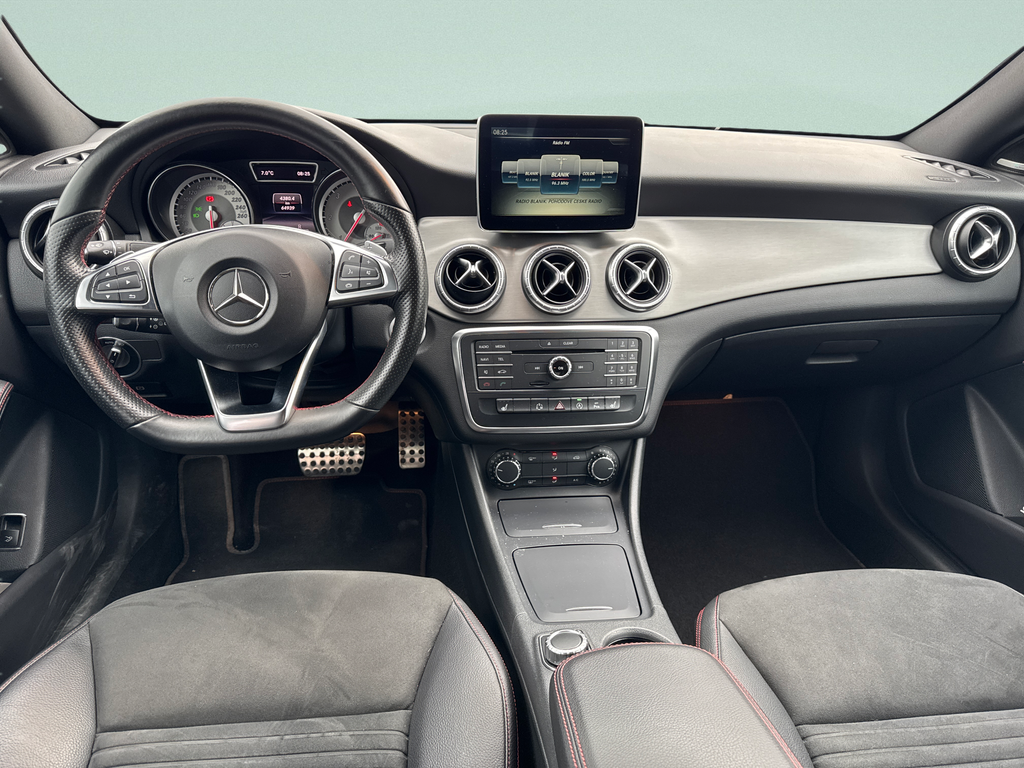 Mercedes-Benz CLA 220 AMG paket 220 CDI 4MATIC (foto 10)