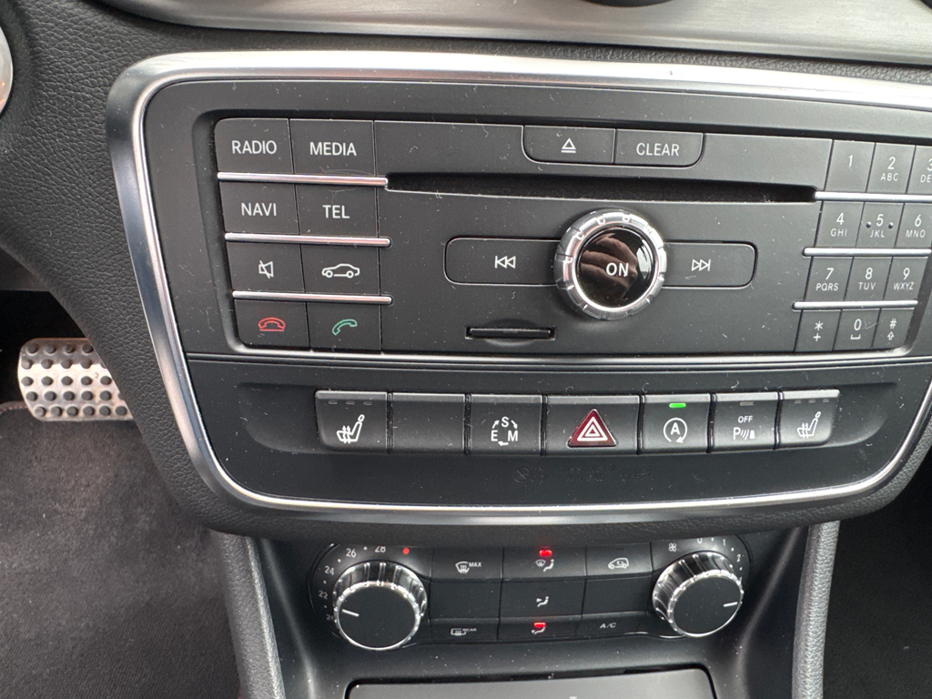 Mercedes-Benz CLA 220 AMG paket 220 CDI 4MATIC (foto 13)