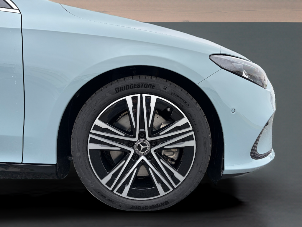 Mercedes-Benz CLA 200 (foto 14)