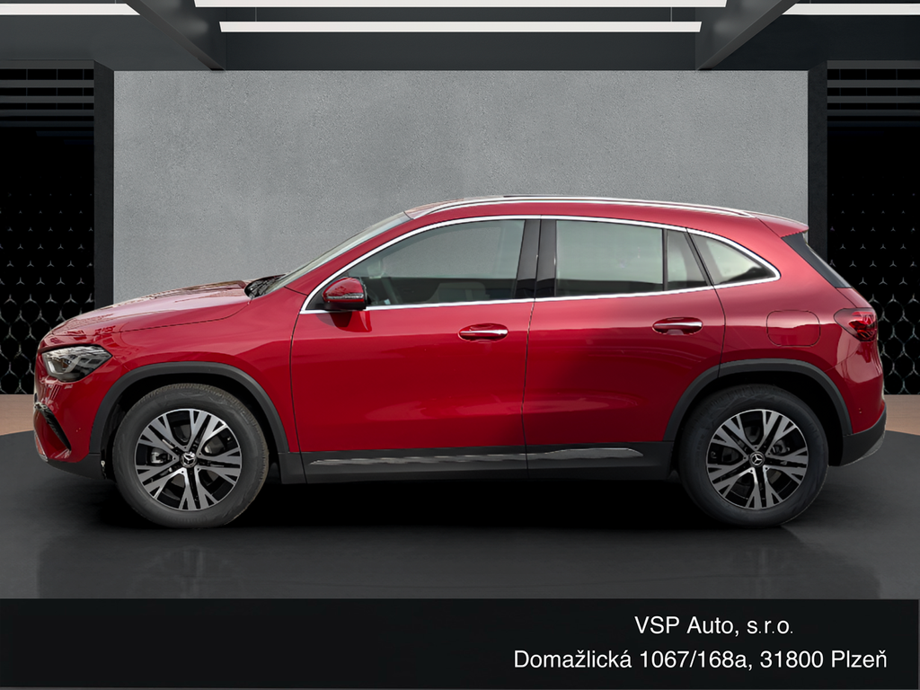 Mercedes-Benz GLA 180 (foto 2)