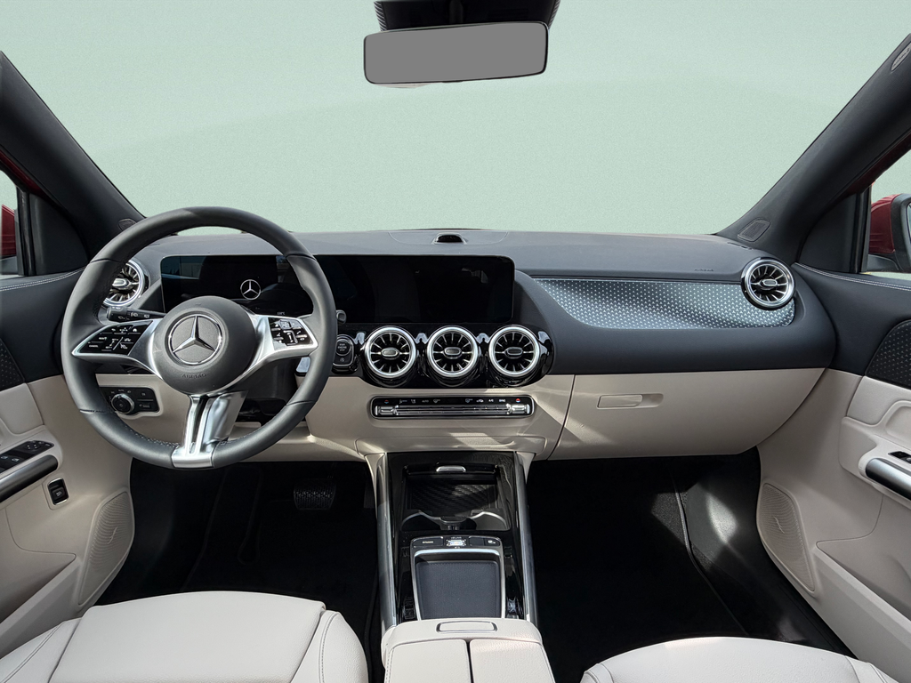 Mercedes-Benz GLA 180 (foto 10)