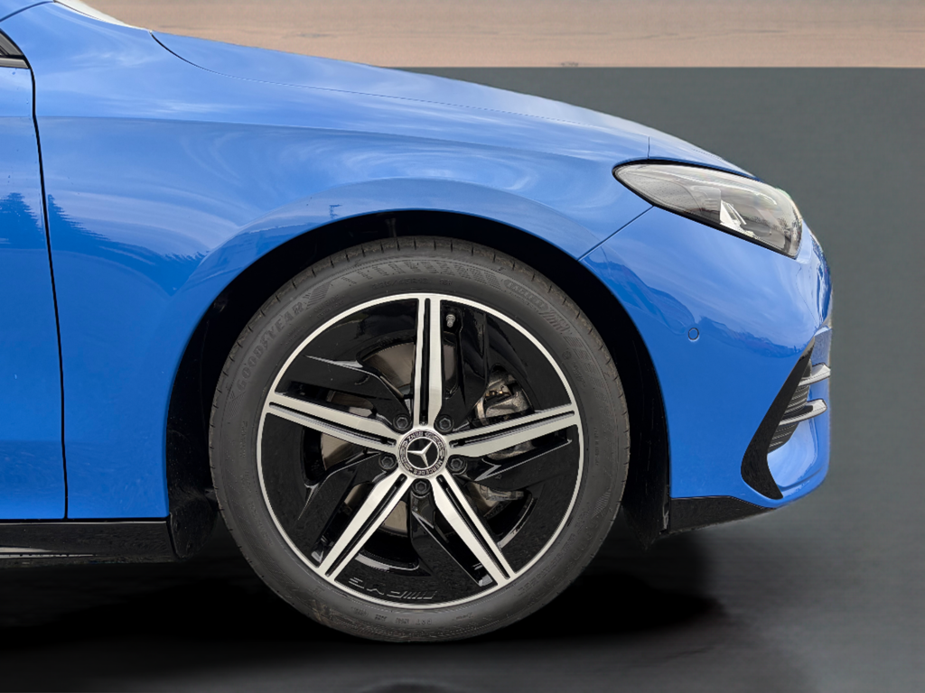 Mercedes-Benz CLA 220 4MATIC (foto 14)