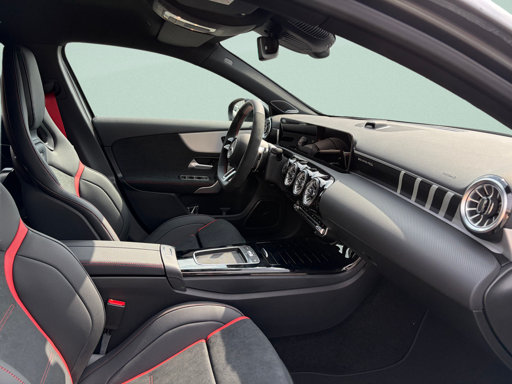 Mercedes-Benz A 45 AMG S 4MATIC+  (foto 11)