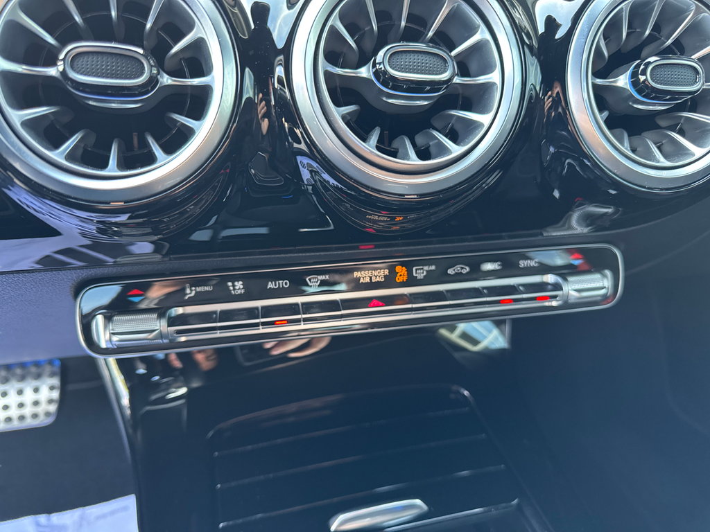 Mercedes-Benz A 35 AMG 35 AMG 4MATIC (foto 17)