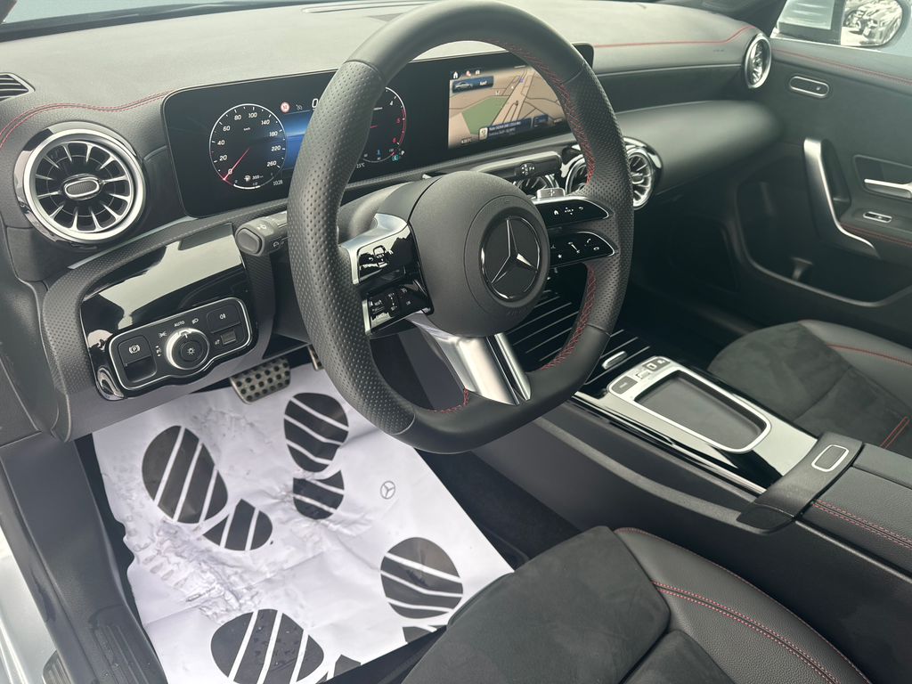 Mercedes-Benz CLA 200 AMG paket CLA 200d (foto 8)