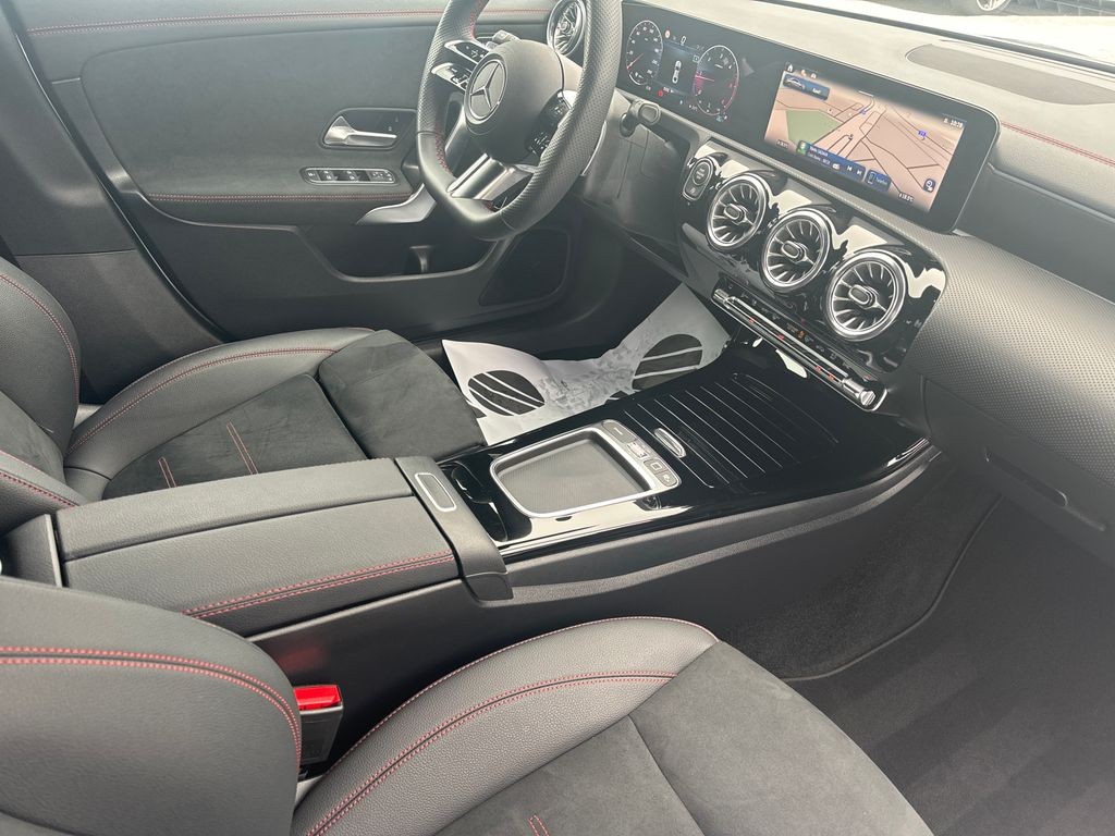 Mercedes-Benz CLA 200 AMG paket CLA 200d (foto 11)