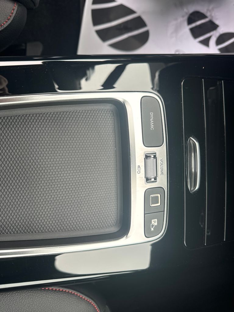 Mercedes-Benz CLA 200 AMG paket CLA 200d (foto 15)