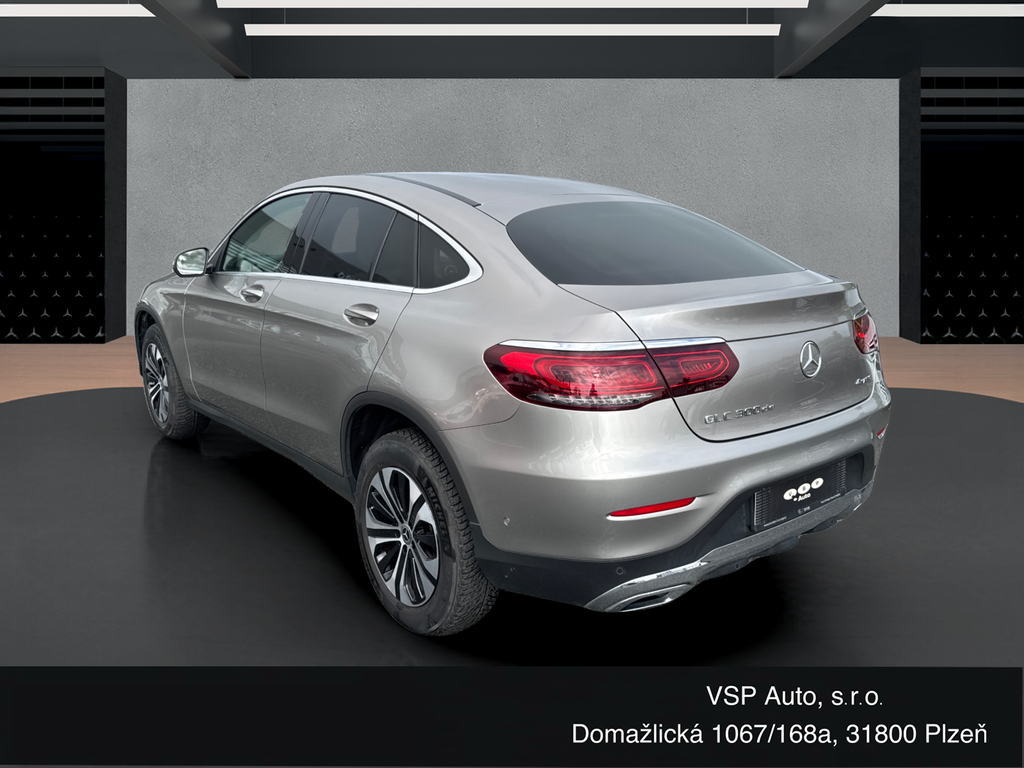Mercedes-Benz GLC 300 300de 4MATIC Coupe (foto 2)