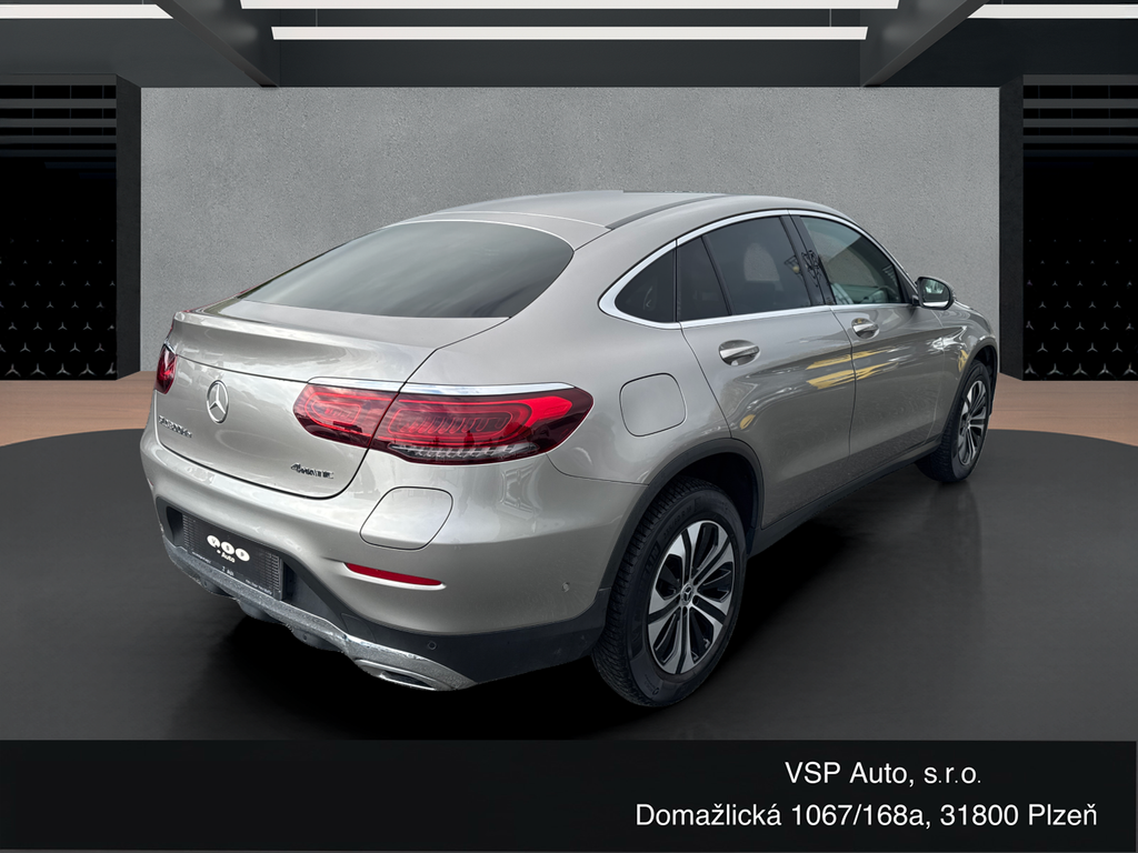 Mercedes-Benz GLC 300 300de 4MATIC Coupe (foto 4)