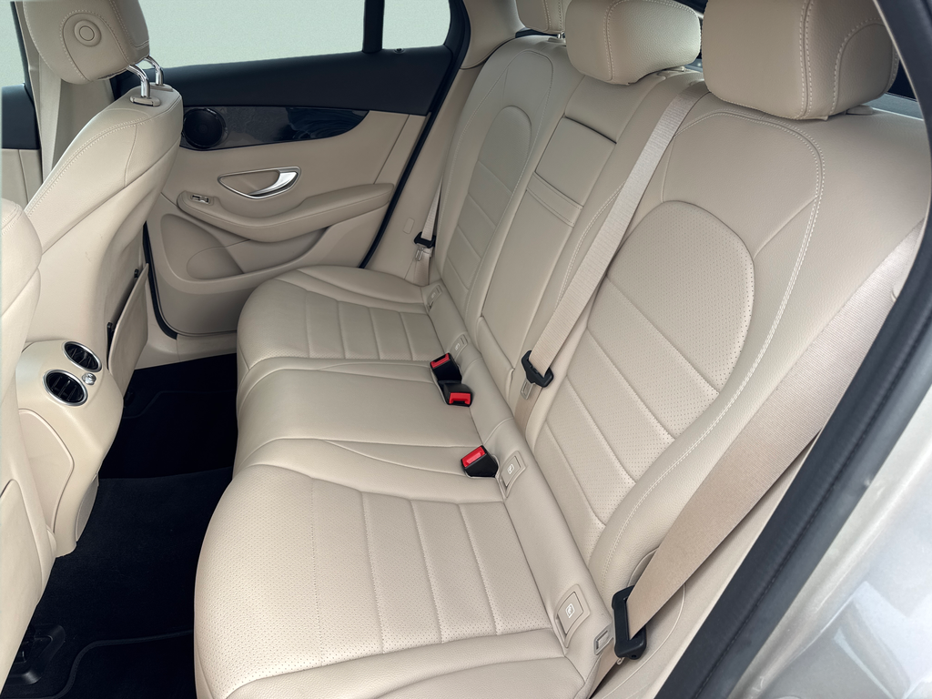 Mercedes-Benz GLC 300 300de 4MATIC Coupe (foto 12)