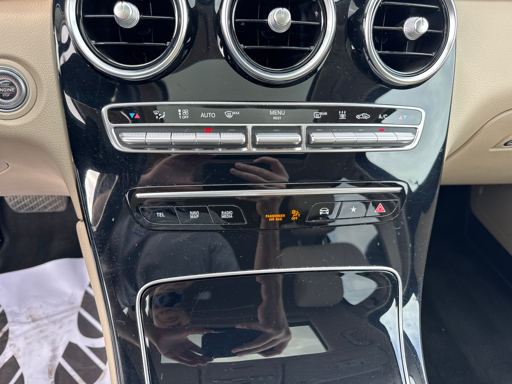 Mercedes-Benz GLC 300 300de 4MATIC Coupe (foto 15)