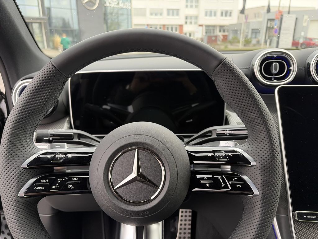 Mercedes-Benz GLC 220 d 4MATIC kupé (foto 9)