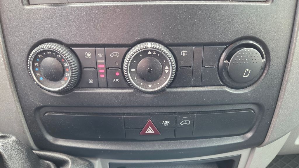 Mercedes-Benz Sprinter 319 CDI V6, valník spačka topení (foto 12)