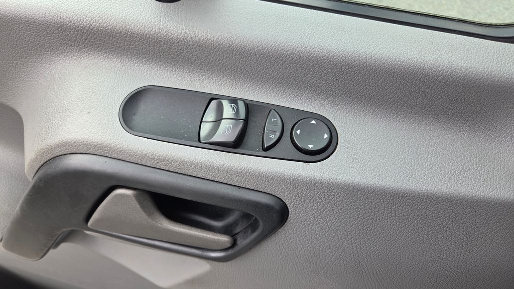 Mercedes-Benz Sprinter 319 CDI V6, valník spačka topení (foto 13)