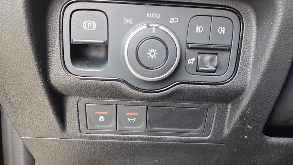 Mercedes-Benz T 180 180 d/PROGRESIVE/S (foto 13)