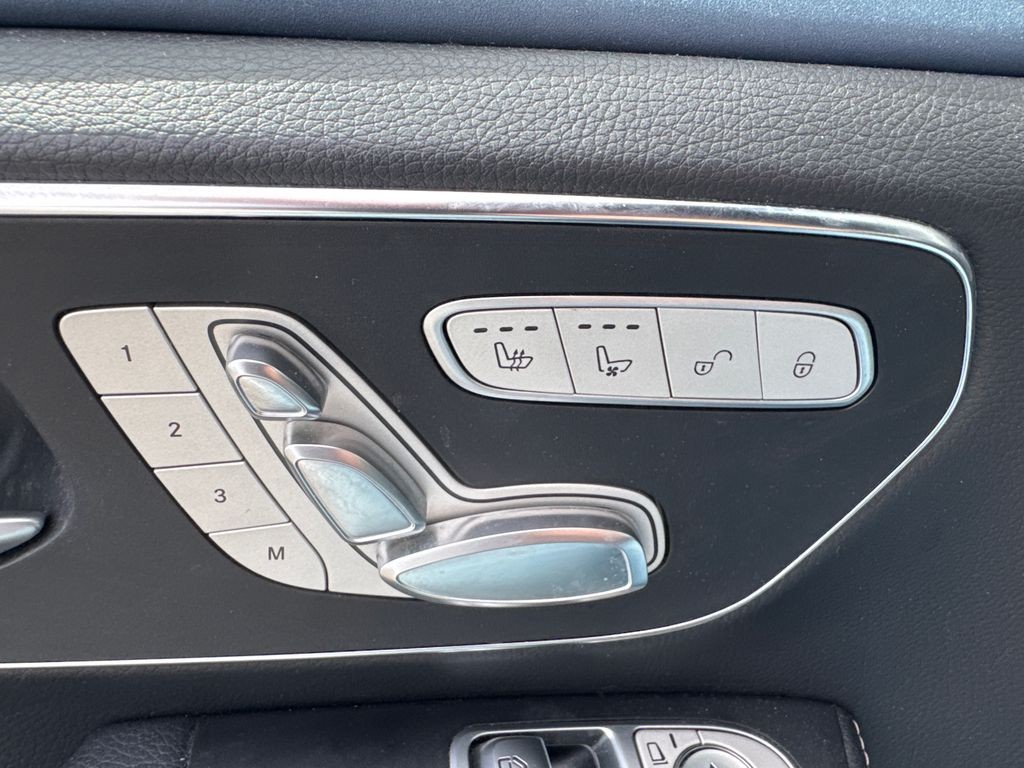 Mercedes-Benz EQV 300 L 4x2 (foto 13)