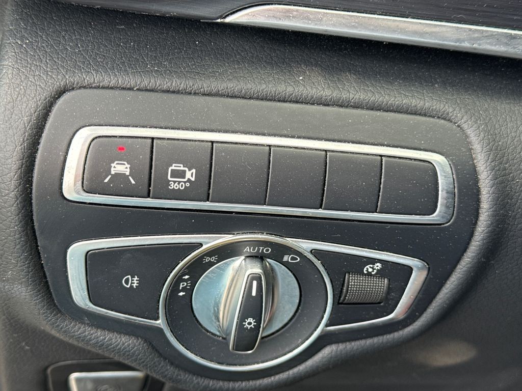Mercedes-Benz EQV 300 L 4x2 (foto 17)