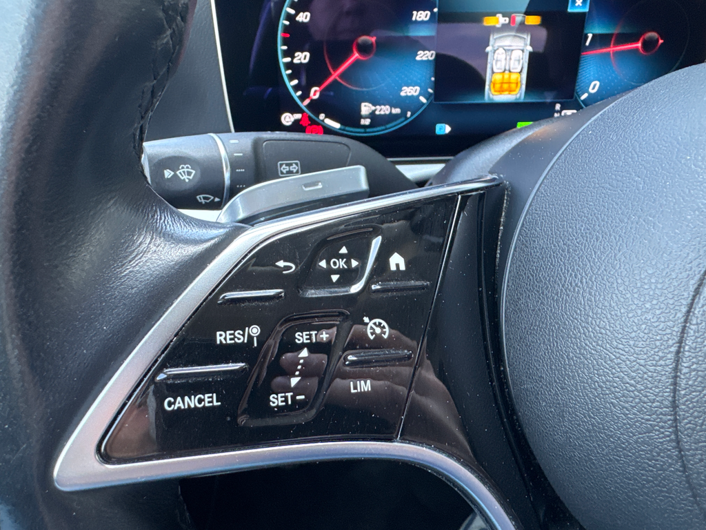 Mercedes-Benz E 220 AVANTGARDE E 220d 4MATIC (foto 19)