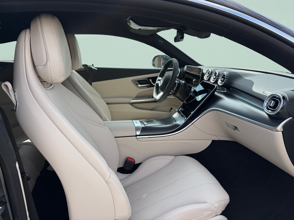 Mercedes-Benz CLE 200 4MATIC kupé (foto 11)
