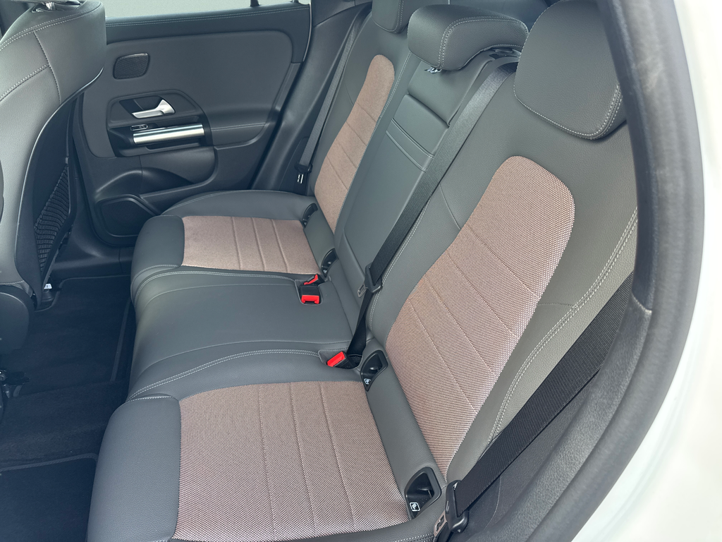 Mercedes-Benz EQA EQA 250+ (foto 13)