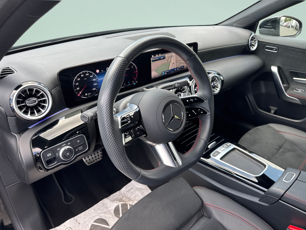 Mercedes-Benz A 200 AMG paket 200d (foto 8)
