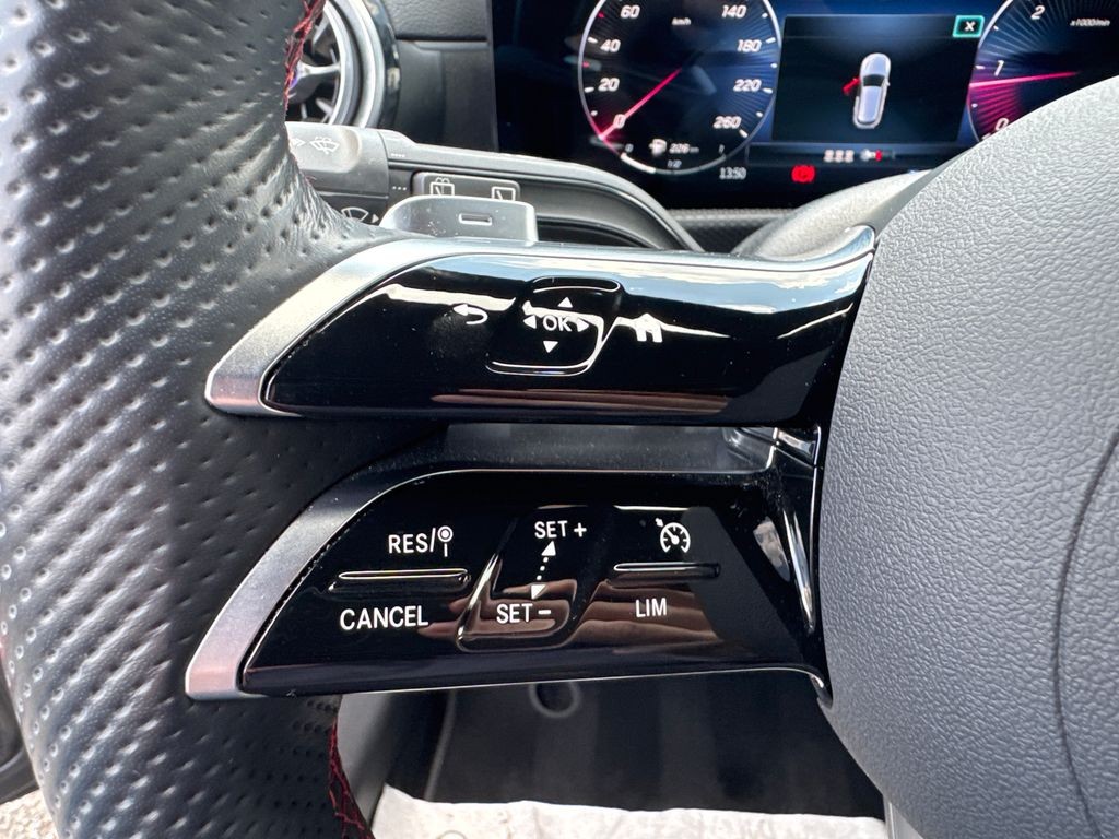Mercedes-Benz A 200 AMG paket 200d (foto 17)
