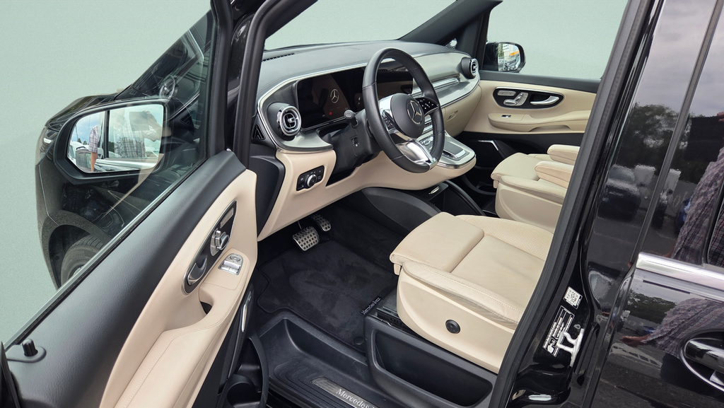 Mercedes-Benz V 300 300d Exclusive 4MATIC ACC (foto 8)