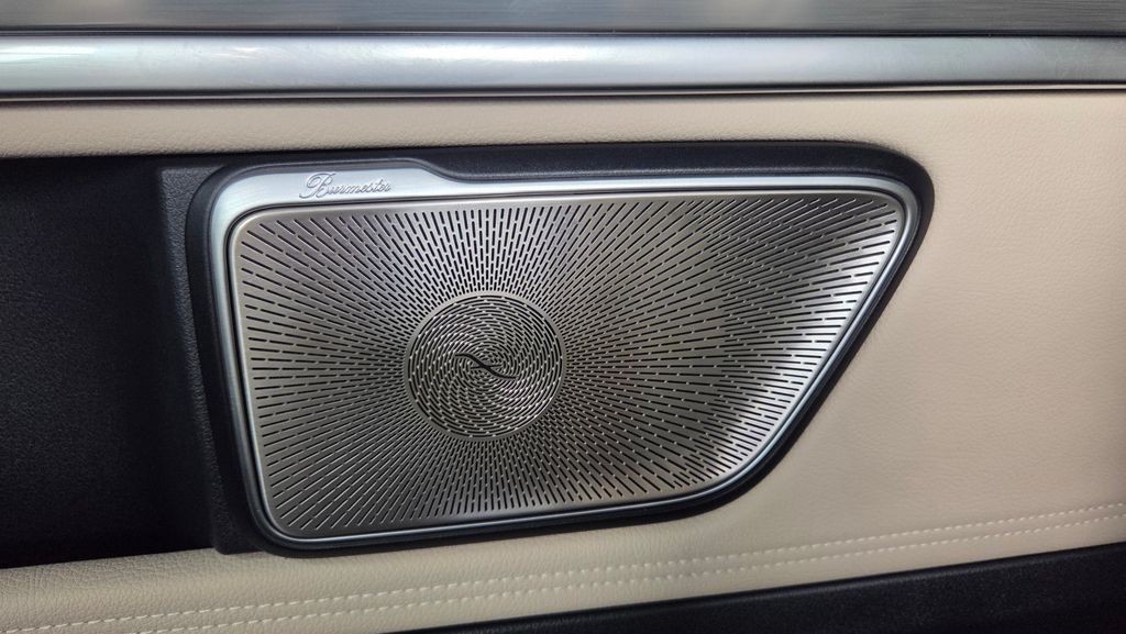 Mercedes-Benz V 300 300d Exclusive 4MATIC ACC (foto 21)