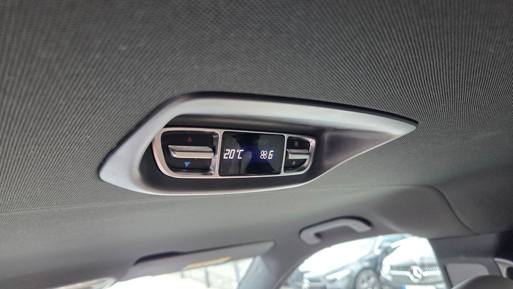 Mercedes-Benz V 300 300d Exclusive 4MATIC ACC (foto 22)