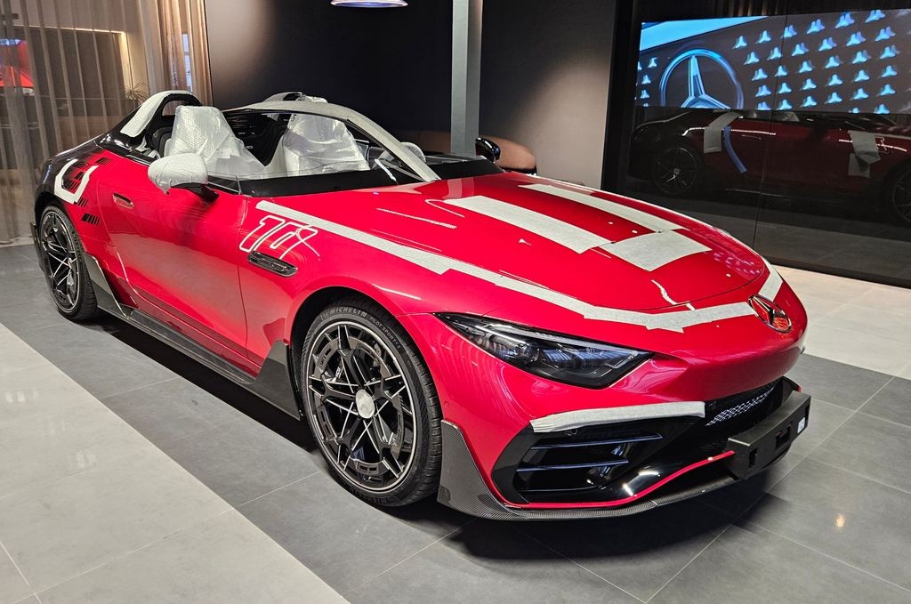 Mercedes-Benz AMG PureSpeed (foto 1)