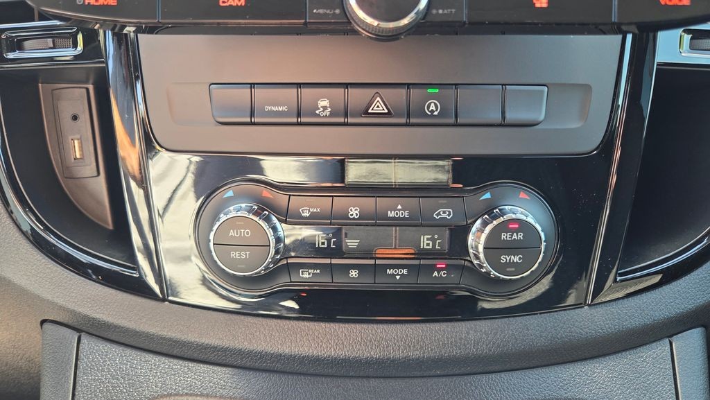 Mercedes-Benz Vito 119 CDI/L, Select, 4x4 (foto 12)