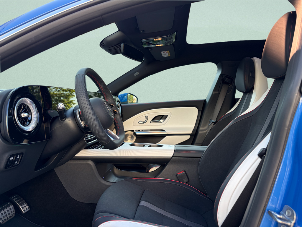 Mercedes-Benz CLA 200 Shooting Brake (foto 12)