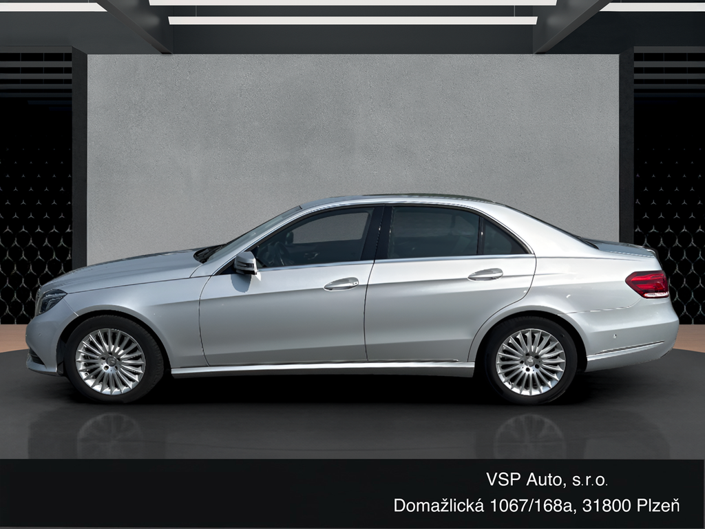 Mercedes-Benz E 350 350 BlueTec 4MATIC (foto 1)