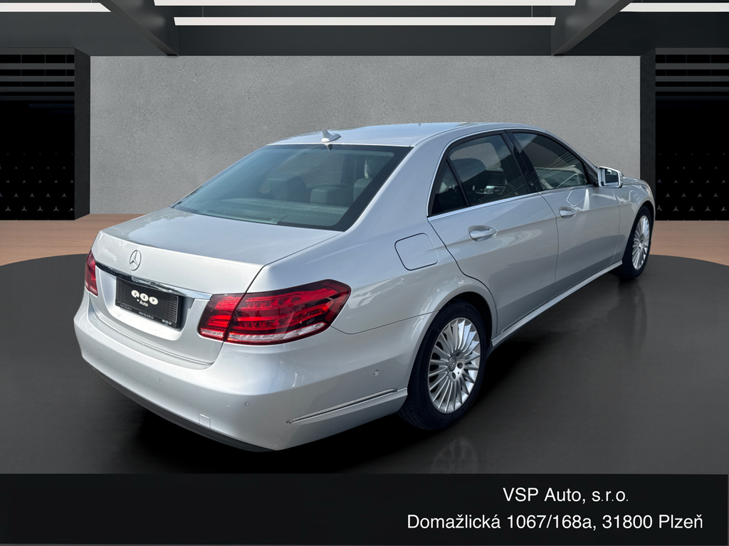 Mercedes-Benz E 350 350 BlueTec 4MATIC (foto 4)