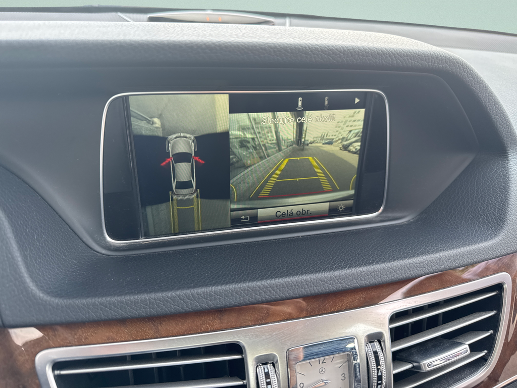 Mercedes-Benz E 350 350 BlueTec 4MATIC (foto 15)