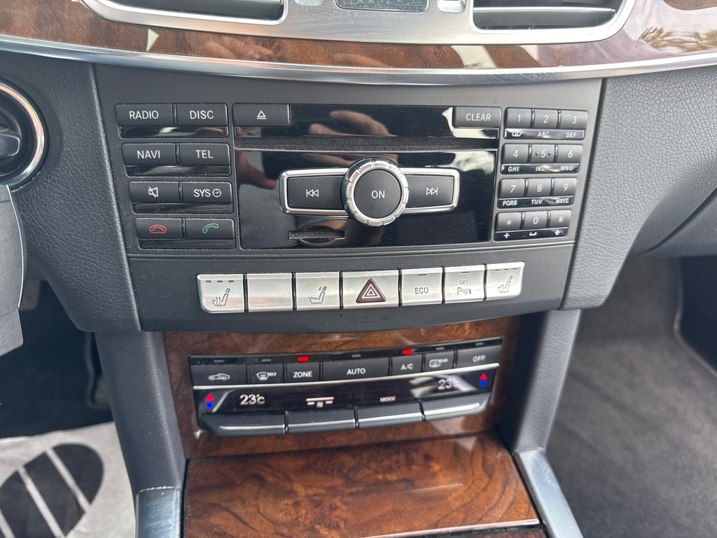 Mercedes-Benz E 350 350 BlueTec 4MATIC (foto 16)