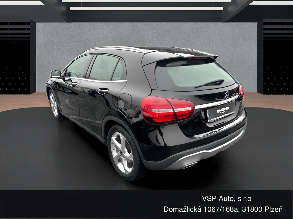 Mercedes-Benz GLA 200 URBAN paket GLA 200d 4MATIC (foto 2)