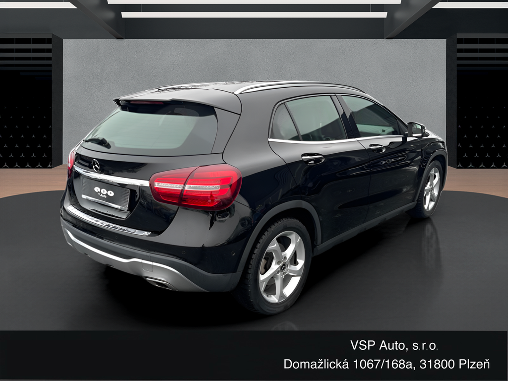 Mercedes-Benz GLA 200 URBAN paket GLA 200d 4MATIC (foto 4)