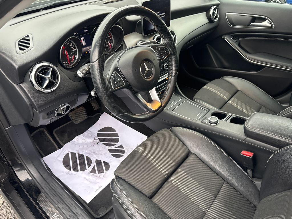 Mercedes-Benz GLA 200 URBAN paket GLA 200d 4MATIC (foto 8)