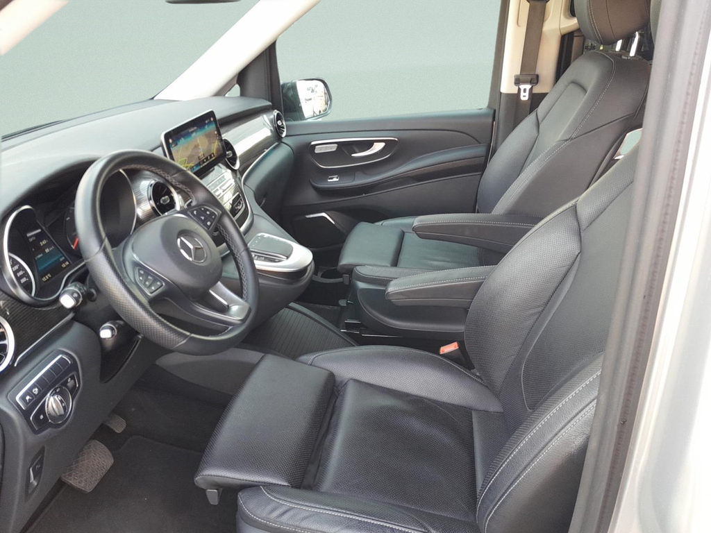 Mercedes-Benz V 250 (foto 12)