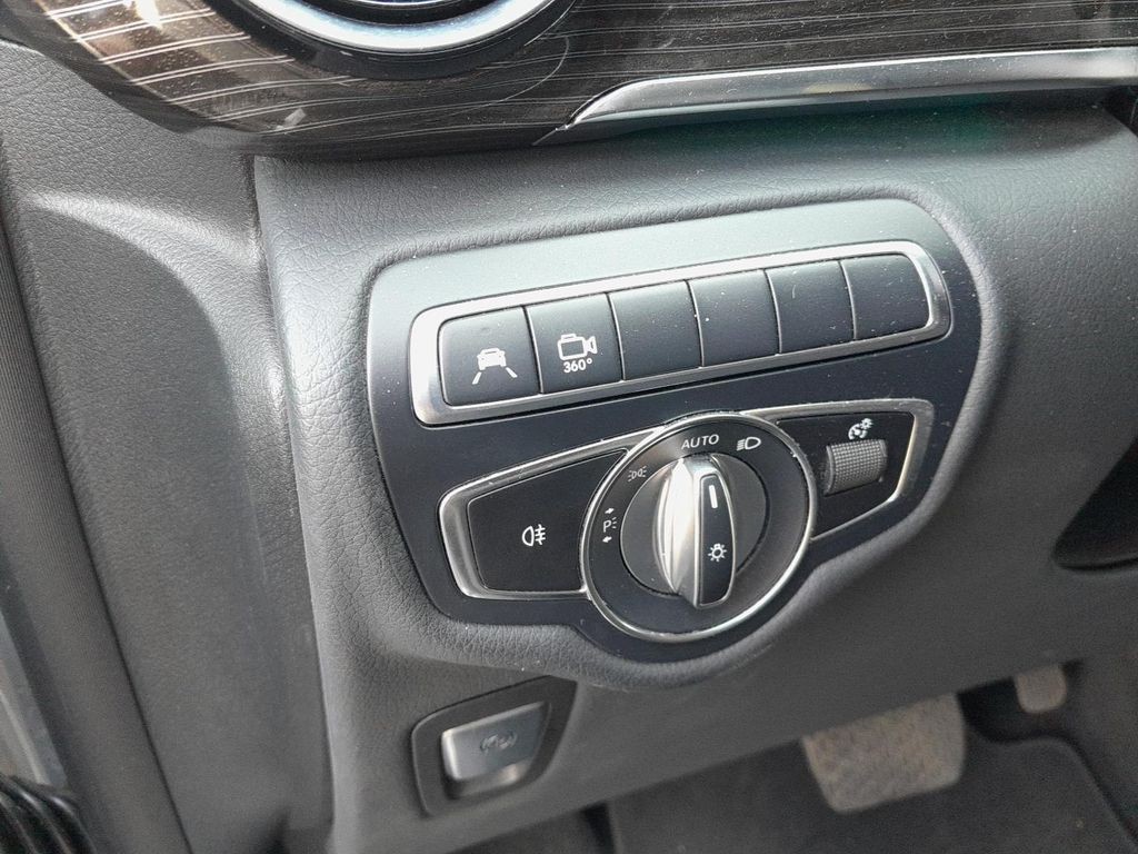 Mercedes-Benz V 250 (foto 16)