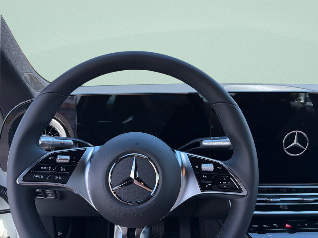 Mercedes-Benz CLA 180 (foto 9)