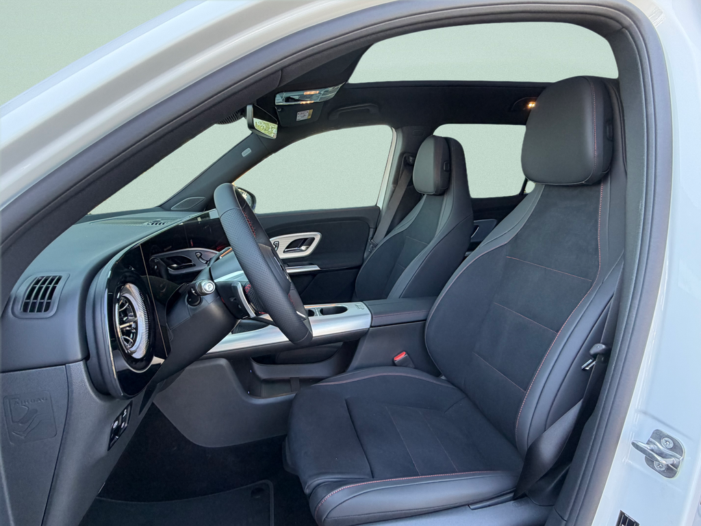Mercedes-Benz GLB 200 4MATIC (foto 14)