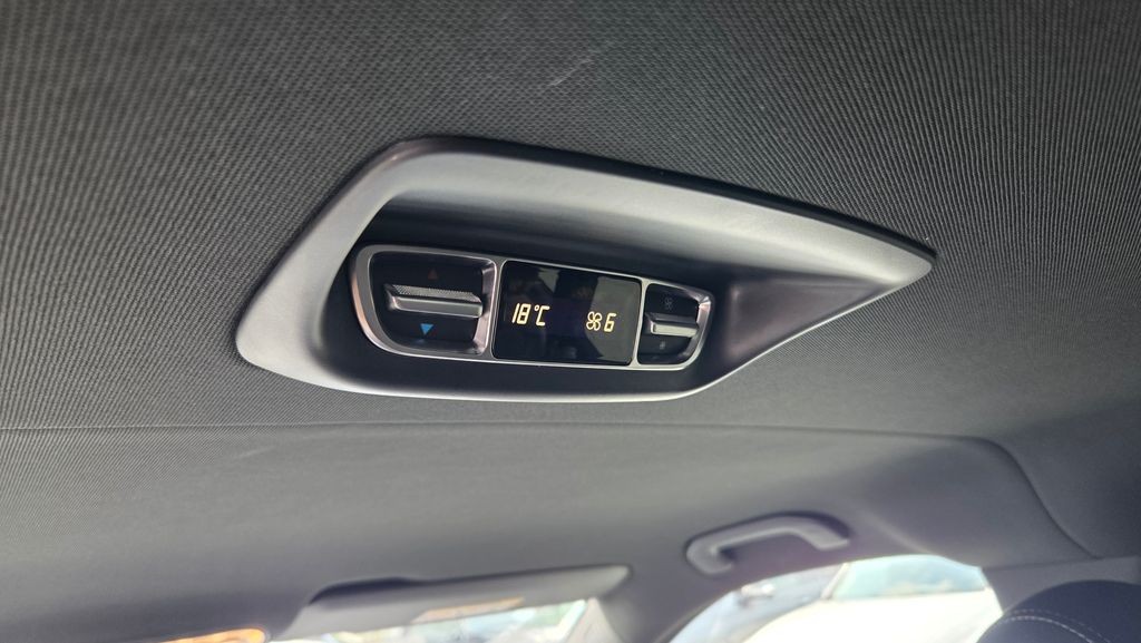 Mercedes-Benz V 300 300d/L EXCLUSIVE 4MATIC (foto 22)