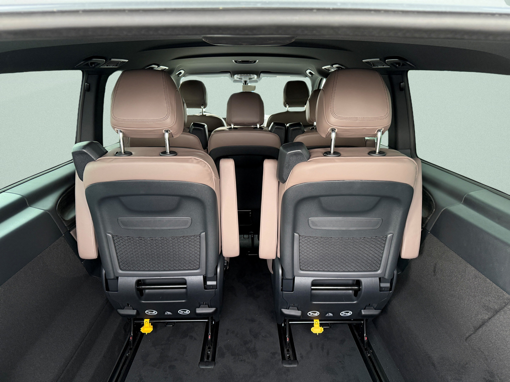 Mercedes-Benz V 300 EXCLUSIVE XL 4MATIC Sklad (foto 6)